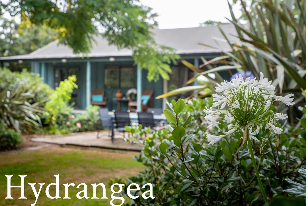 Lawn Cottages Clive Ngoại thất bức ảnh